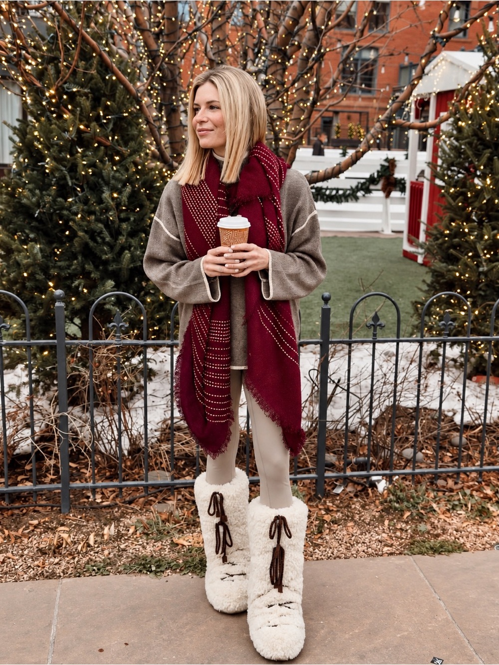 Blanket Scarf Burgundy and Beige